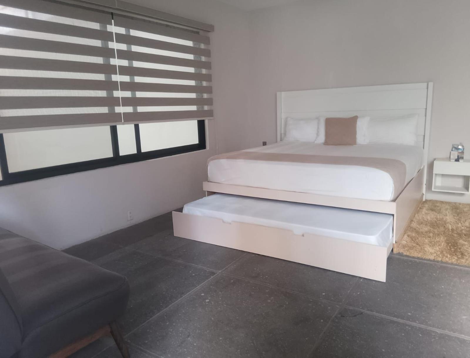 Aura Hotel B&B Tlaquepaque Buitenkant foto